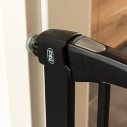 Barrera Negra TIAKI Con 7 Cm De Extensión Para Perros -Artículos Mascotas Tienda 334696 tiaki dog gate black fg 8153 2